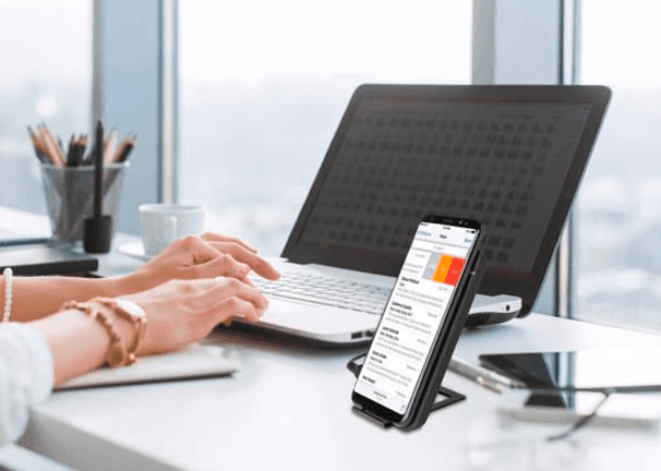 Cargador Inalámbrico Celly QI rápido 10W - Indicador LED de carga Cargador Inalámbrico Celly QI rápido 10W Indicador LED de carga