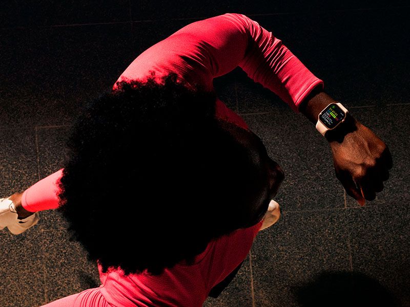 Apple Watch Series 11 (GPS + Cellular, 46mm) Diseño espectacular