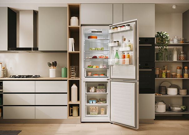 Frigorífico Candy CNCQ2T618EW - Gran capacidad para toda la familia Frigorífico Candy CNCQ2T618EW Gran capacidad para toda la familia