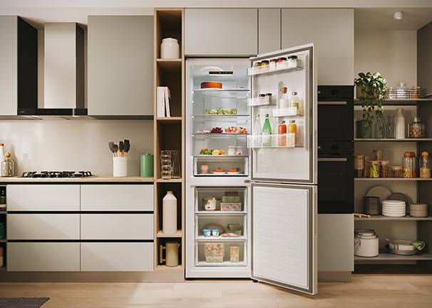 Frigorífico Candy CNCQ2T618EW - Gran capacidad para toda la familia Frigorífico Candy CNCQ2T618EW Gran capacidad para toda la familia