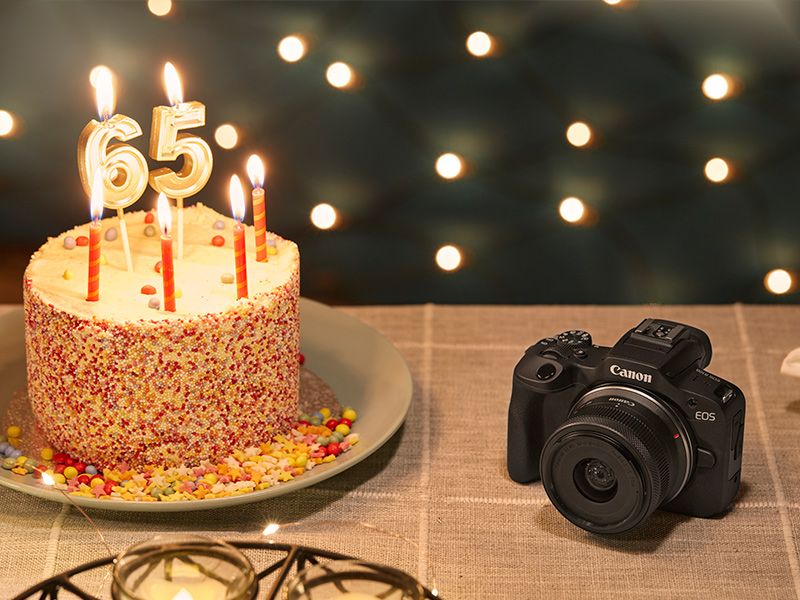 Cámara de fotos digital Canon EOS R100 - Inmortaliza el momento Cámara de fotos digital Canon EOS R100 Inmortaliza el momento