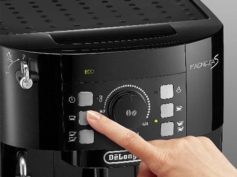 Cafetera De'Longhi Magnifica S - Tu café recién molido directo a la taza Cafetera De'Longhi Magnifica S Tu café recién molido directo a la taza
