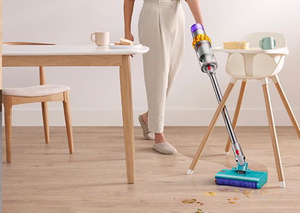 Aspiradora fregona Dyson V15s Detect Submarine precio. Ajuste automático de potencia