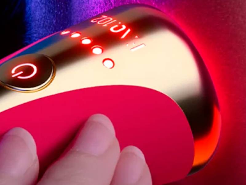 Dispositivo de cuidado facial Foreo FAQ 102 Sistema Antishock™ y pulsaciones T-Sonic™