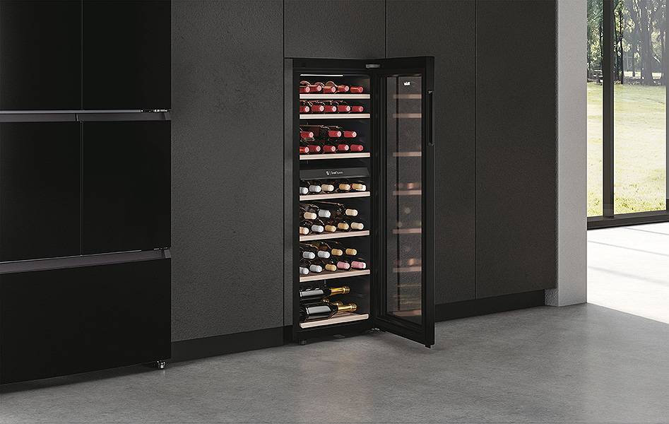 Vinoteca Haier 77 botellas HWS77GDAU1 Interior práctico y elegante