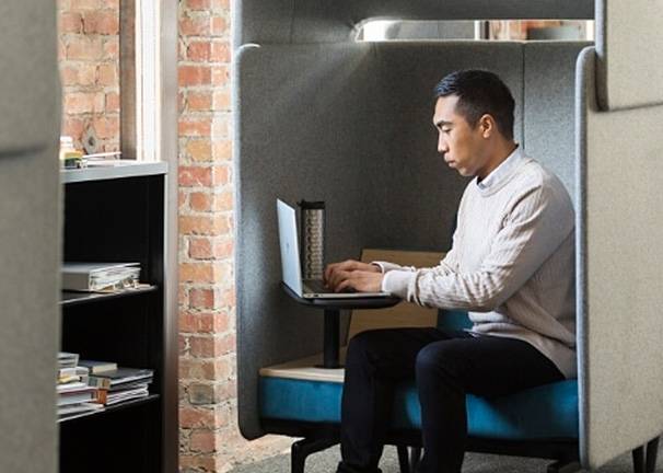 Portátil HP EliteBook 830 G7 8 GB, 256 GB reacondicionado - Reunión presencial o virtual Portátil HP EliteBook 830 G7 8 GB, 256 GB reacondicionado Reunión presencial o virtual