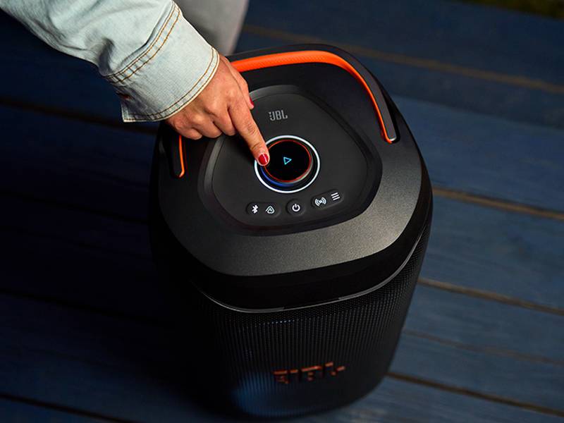 Altavoz de potencia JBL PARTYBOX 130 AI Sound Boost eleva la potencia