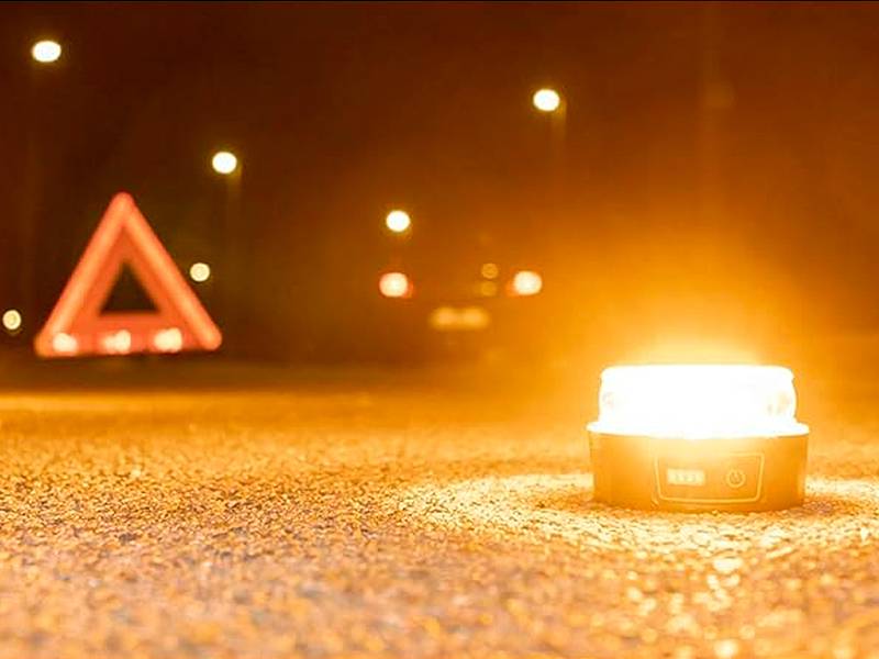 Pack de 2 balizas de emergencia conectadas (V16) JBM Conectada con la DGT 3.0