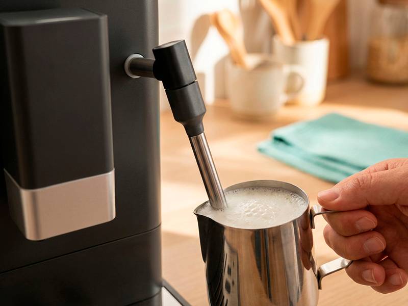 Cafetera Jocca espresso superautomática Vaporizador integrado para una espuma cremosa