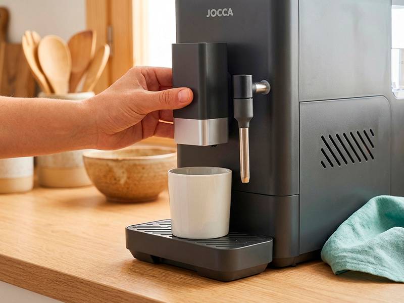 Cafetera Jocca espresso superautomática Se adapta a la altura de tu taza