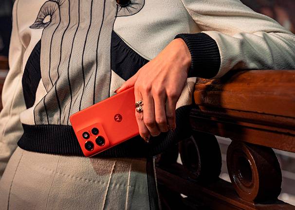 Motorola Edge 50 Neo 512 GB - Cámara Sony LYTIA™ y teleobjetivo 3x Motorola Edge 50 Neo 512 GB Cámara Sony LYTIA™ y teleobjetivo 3x