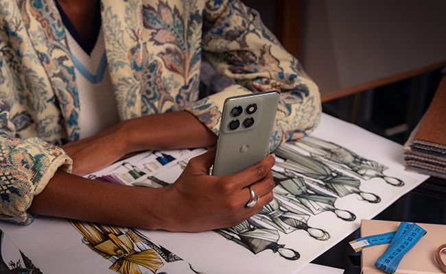 Motorola Edge 60 Pro 512 GB Horas y más horas de duración de la batería, que recarga en 6 minutos