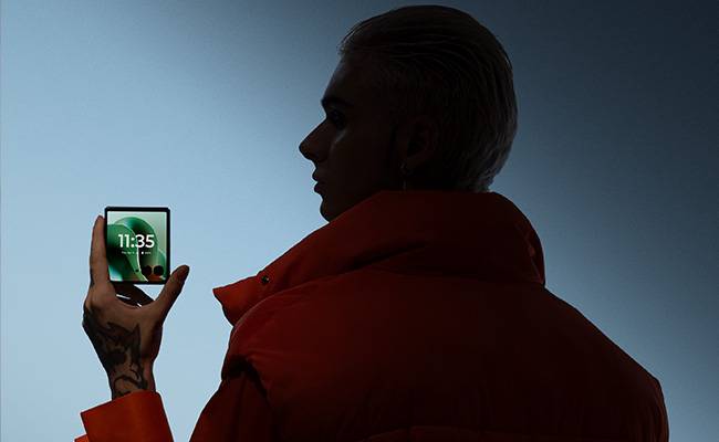 Motorola razr 60 ultra 512 GB Acceso a casi todo incluso cuando está cerrado