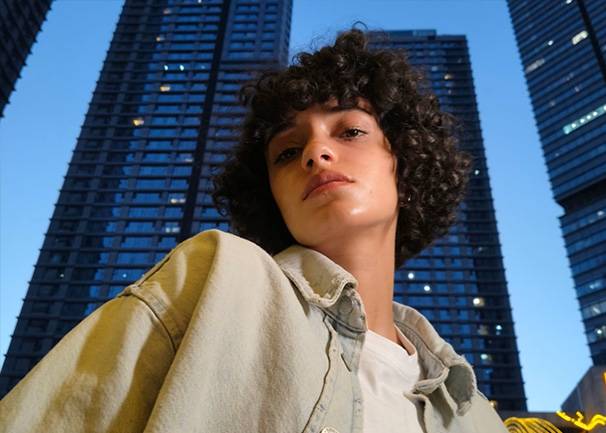 OnePlus Nord CE 4 Lite 5G Disfruta de la mejor experiencia del cine, en la palma de tu mano.