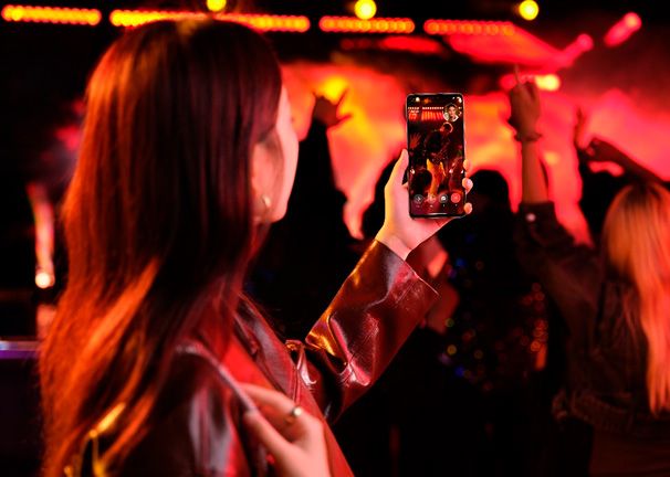 OPPO Reno12 FS 5G Democratizamos la nueva era de AI en OPPO