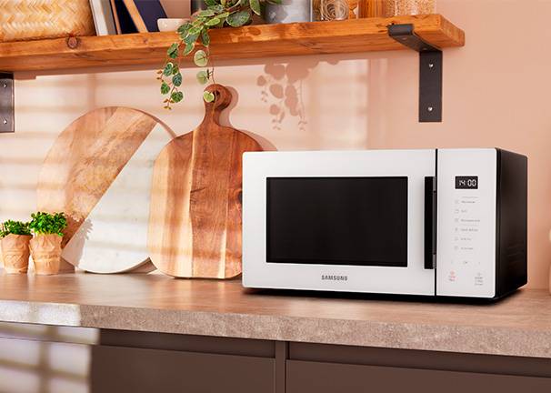 Microondas Samsung MG23T5018CWEC Glass Touch. Cocina con estilo y de manera intuitiva.
