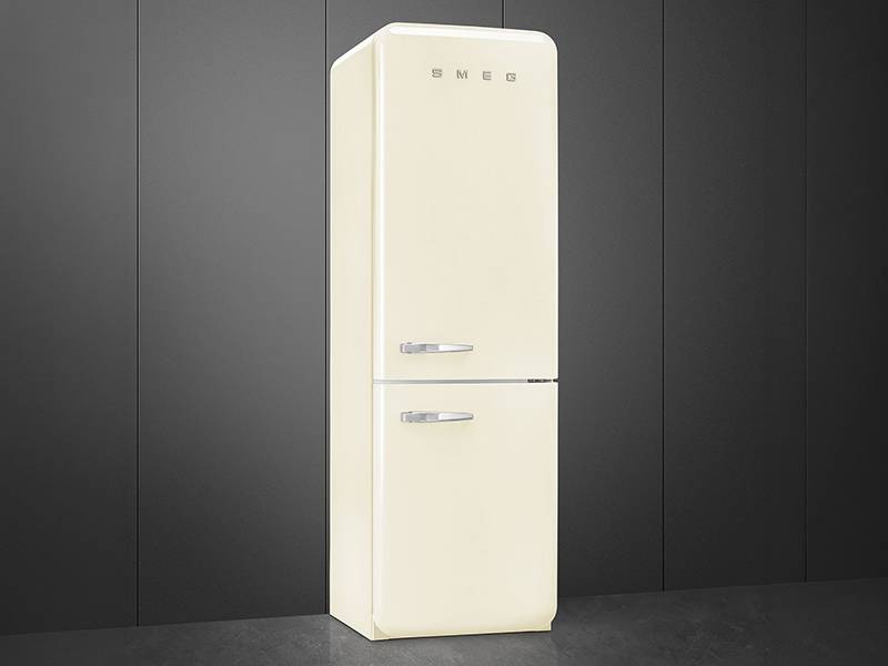 Frigorífico Combi Smeg FAB32 - Estetica 50’s Style Frigorífico Combi Smeg FAB32 Estetica 50’s Style