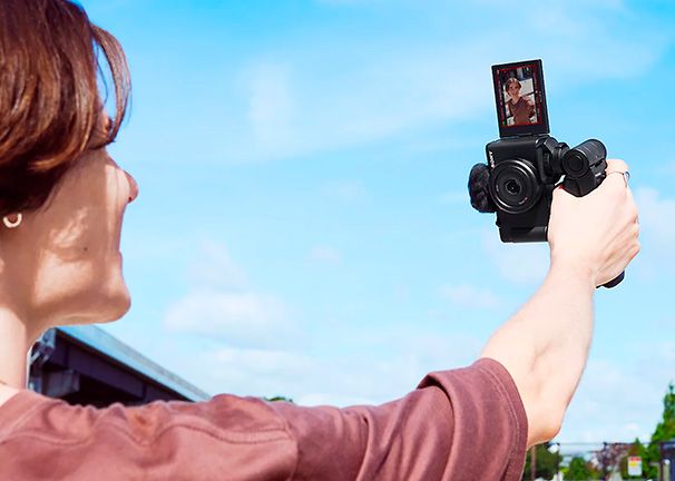 Cámara de fotos digital Sony ZV-1F Vloguea con estilo