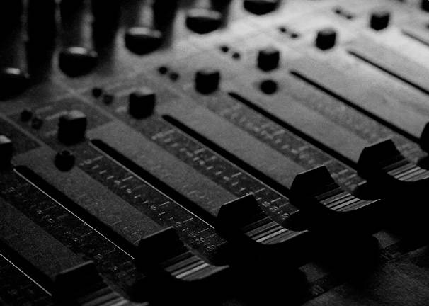 Auriculares inalámbricos Xiaomi Redmi Buds 6 Pro - Llamadas nítidas 3 micrófonos con IA y 12 m/s contra el ruido del viento Auriculares inalámbricos Xiaomi Redmi Buds 6 Pro Llamadas nítidas 3 micrófonos con IA y 12 m/s contra el ruido del viento