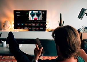 Mando Vocal Movistar Plus+ Control por voz con Aura