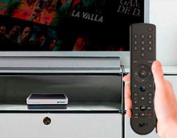 Descodificador UHD Smart WiFi Reproduce los contenidos de Movistar Plus+ gracias al Descodificador UHD Smart WiFi