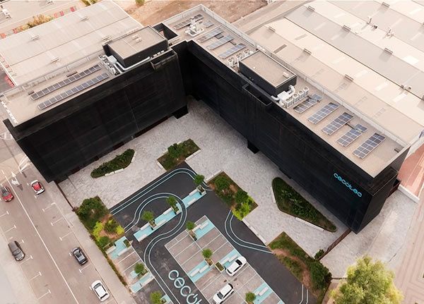 Robot aspirador Cecotec Conga con mapeo inteligente y limpieza en seco