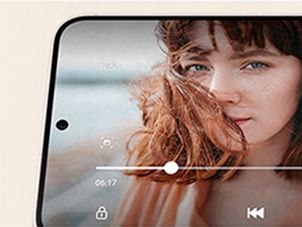 Primer plano del logo Samsung grabado en el Galaxy S23