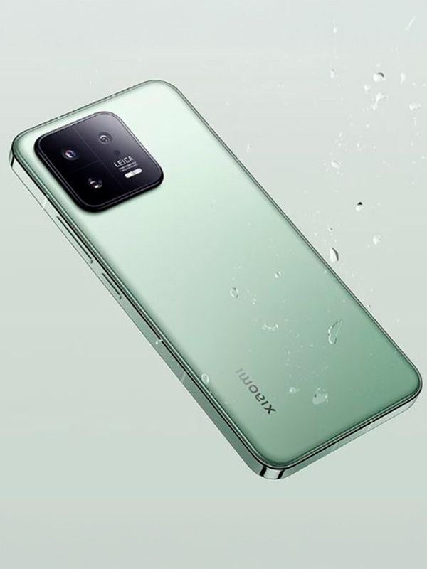 Vista frontal del Xiaomi 13 con biseles ultradelgados y diseño compacto